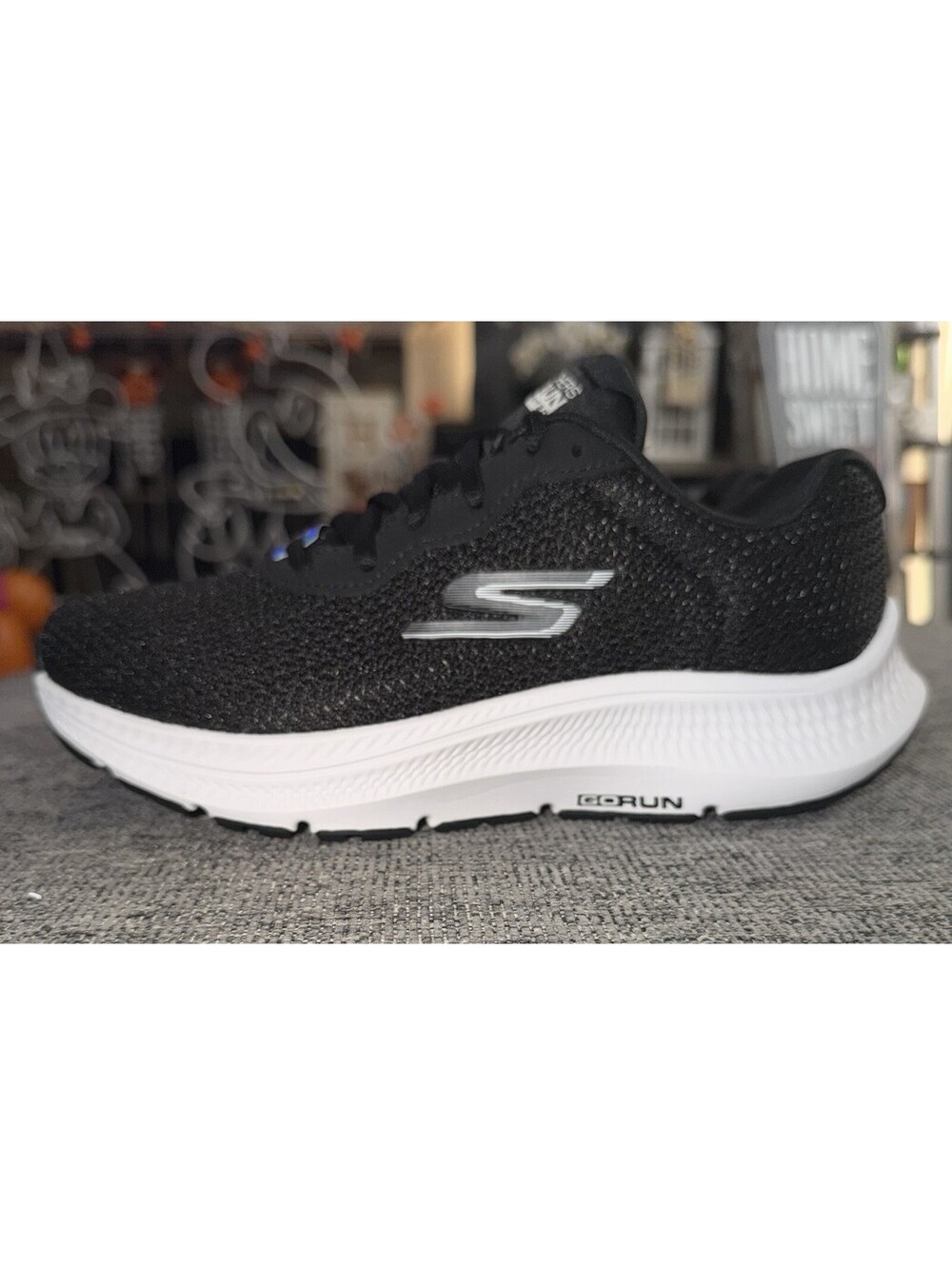Skechers Women 6 GO RUN Consistent 2.0 Running Shoes Black/White 128605 New $70